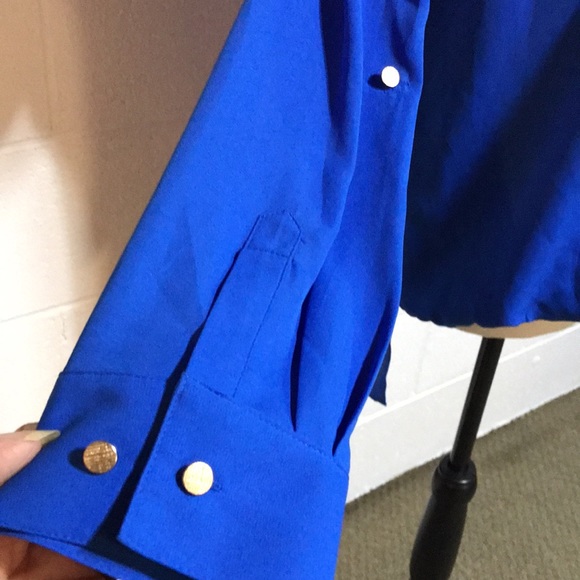 Investments Blue L/S Hi-Lo Top - Picture 4 of 8